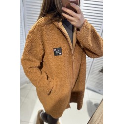 Manteau à fausse fourrure